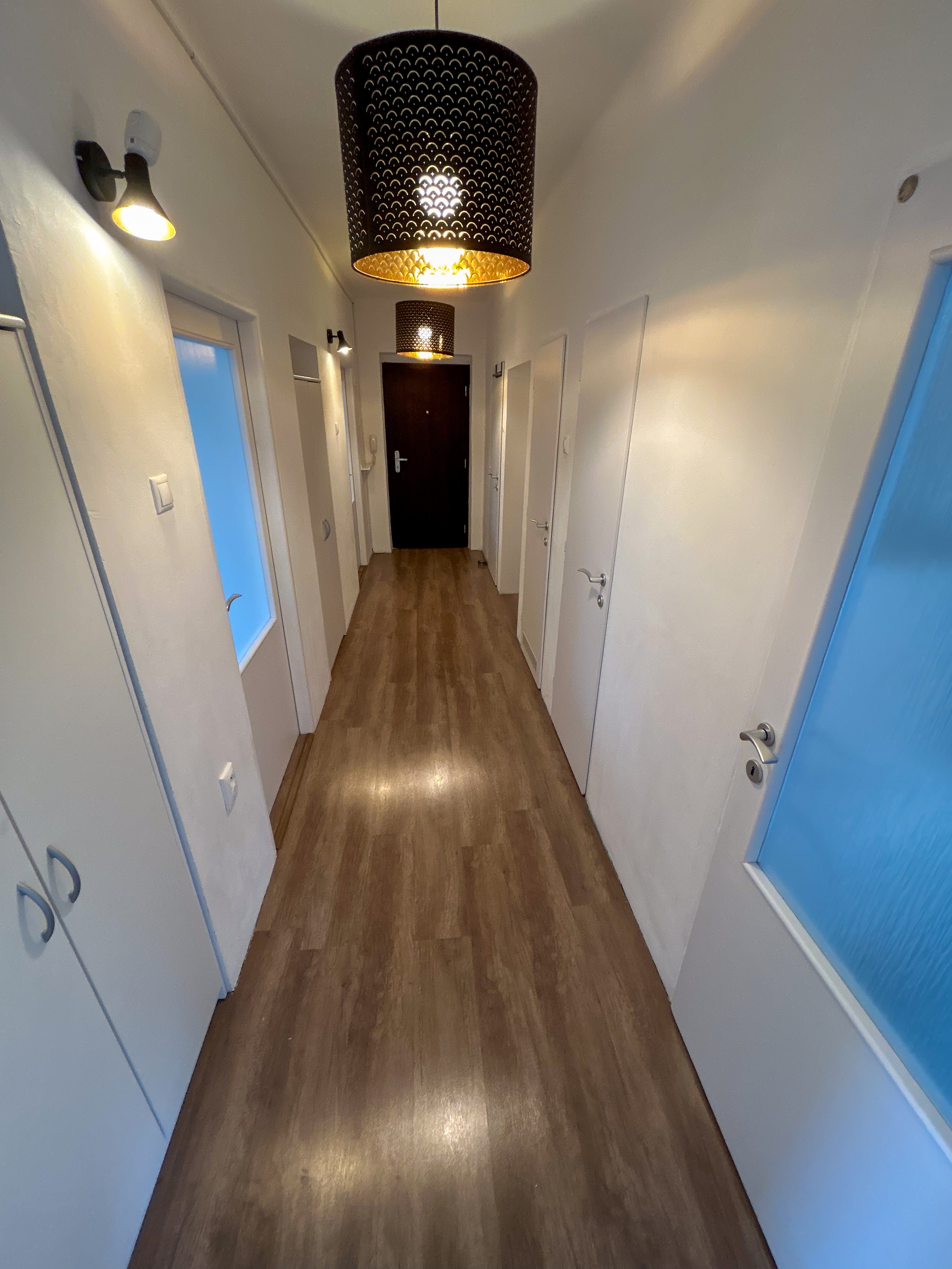 NA PREDAJ PRIESTRANNÝ 3-IZBOVÝ BYT V TRNAVE – 90 M², 2 LOGGIE, SÚKROMNÝ DVOR | IDEÁLNY AJ NA INVESTÍCIU