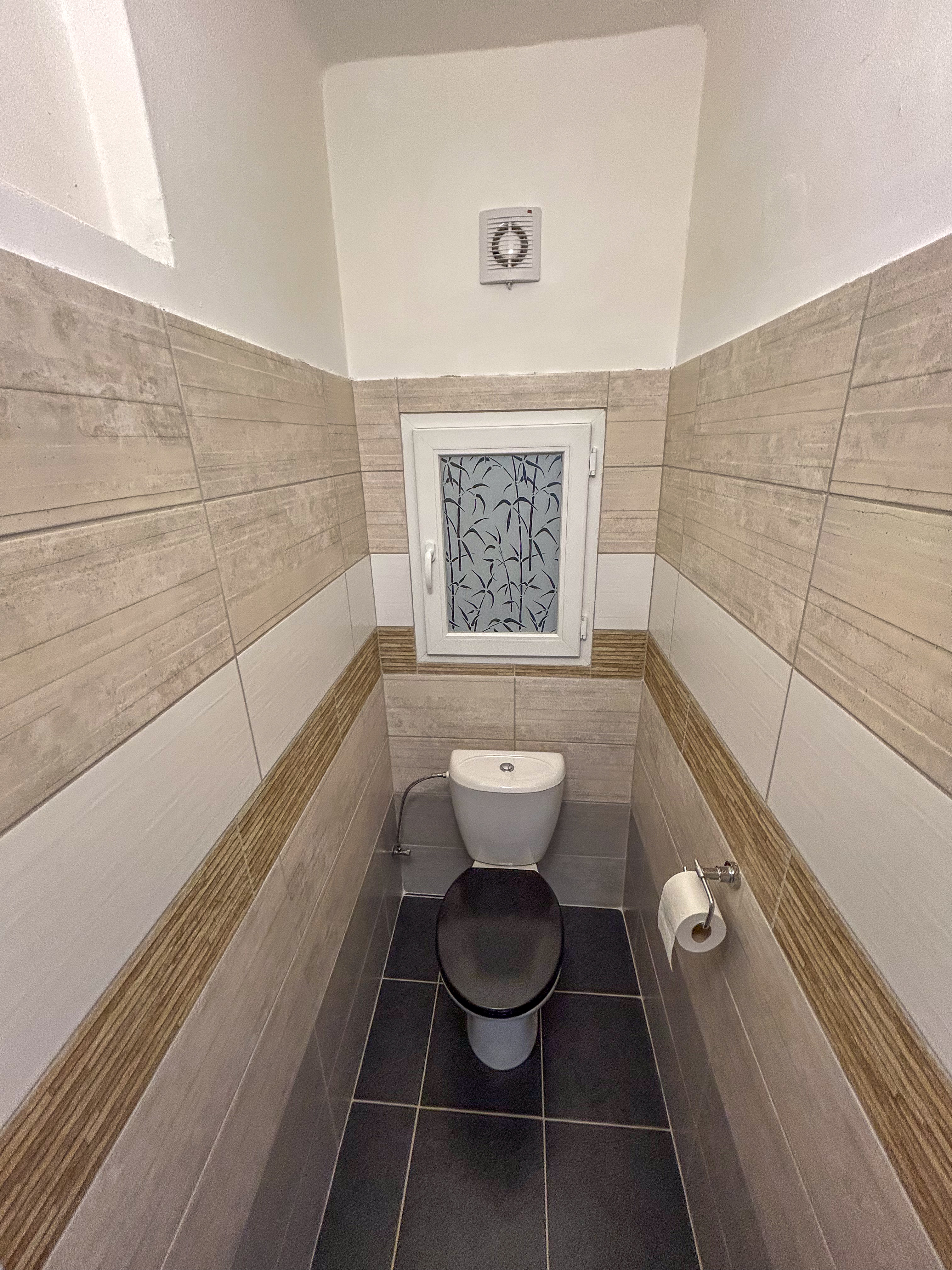 NA PREDAJ PRIESTRANNÝ 3-IZBOVÝ BYT V TRNAVE – 90 M², 2 LOGGIE, SÚKROMNÝ DVOR | IDEÁLNY AJ NA INVESTÍCIU