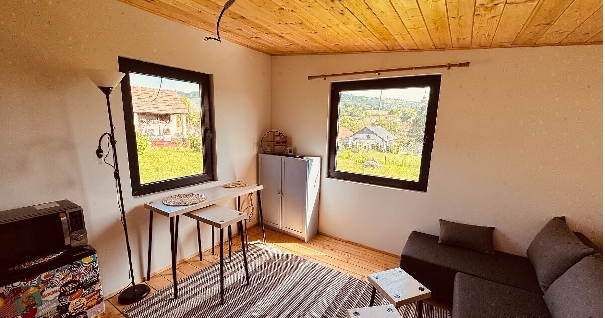 NA PREDAJ ATRAKTÍVNY POZEMOK V RÝCHLO SA ROZVÍJAJUCEJ OBCI LADICE S ROZLOHOU 863 M2, VHODNÝ AJ NA INVESTÍCIU ALEBO STAVBU RODINNÉHO DOMU